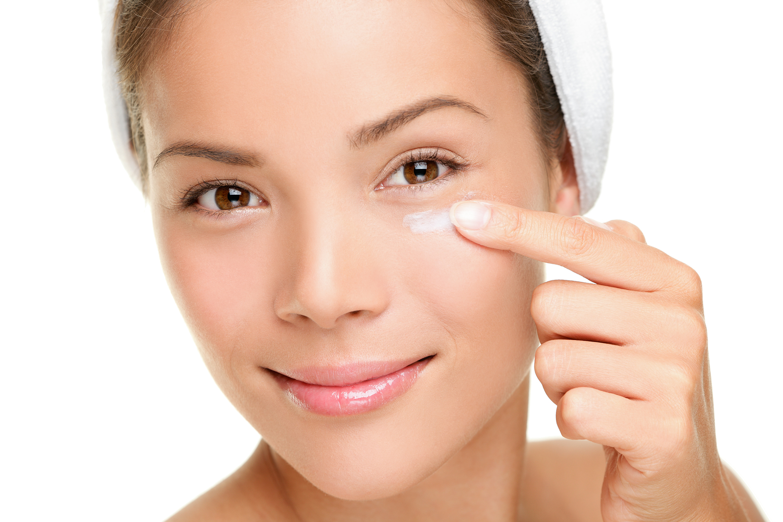 5 motive pentru care trebuie sa folosesti crema contur ochi   Blog Cosmetic Plant